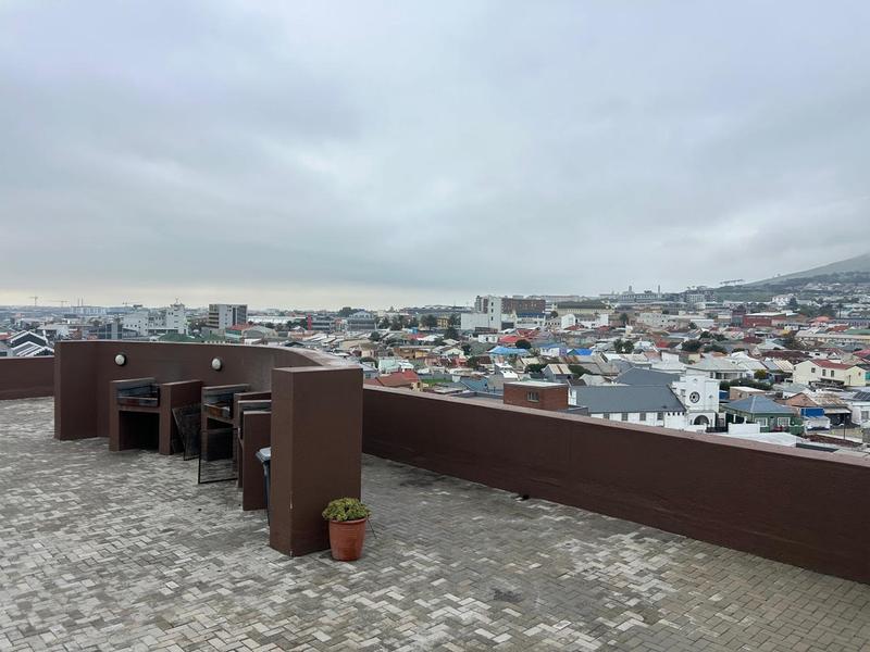 1 Bedroom Property for Sale in Woodstock Western Cape